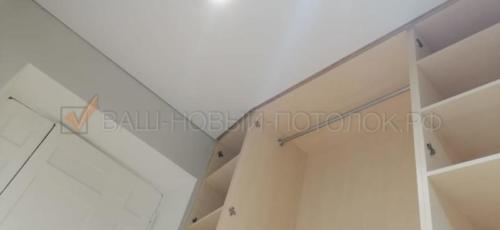 Еврокраб в коридоре с накладным треком заказчика