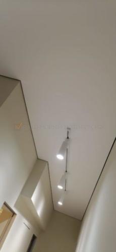 Еврокрааб в коридоре. Накладной трек