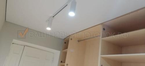 Еврокраб в коридоре с накладным треком заказчика