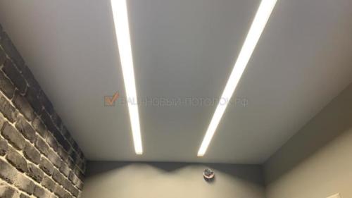 Световые линии Slott в бесщелевом потолке