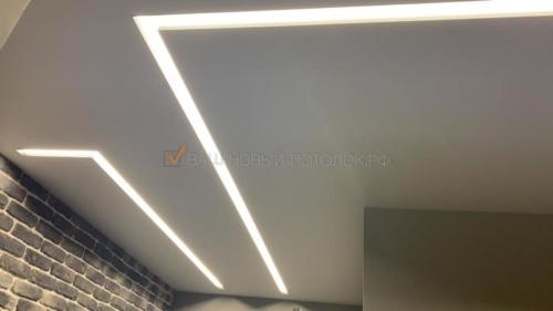 Световые линии Slott в бесщелевом потолке