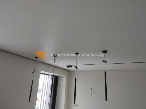 Теневой натяжной потолок, магнитные треки