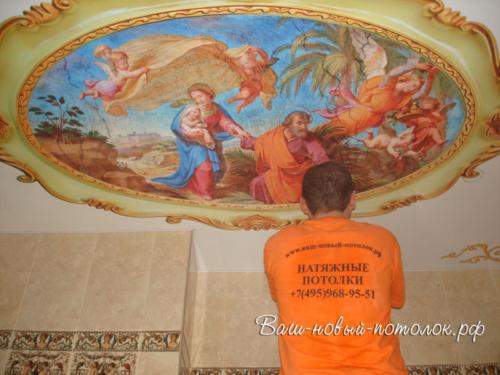 Фотопечать на глянцевом полотне в ванной