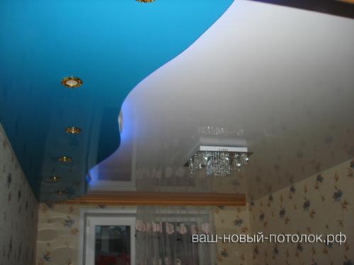 Двухуровневый потолок в комнате, стоимость - 23000р