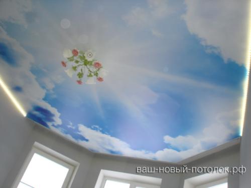 Ширина потолка 3,8м, фотопечать, светодиодная лента