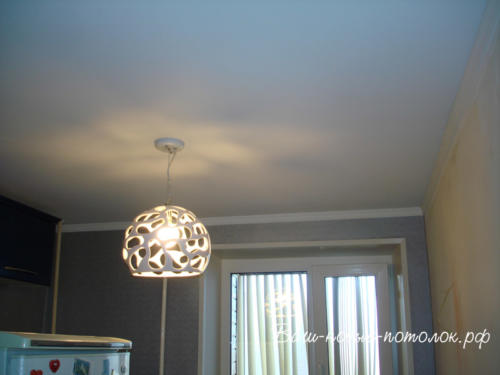 Тканевый потолок на кухне 9м2. Стоимость 7585р