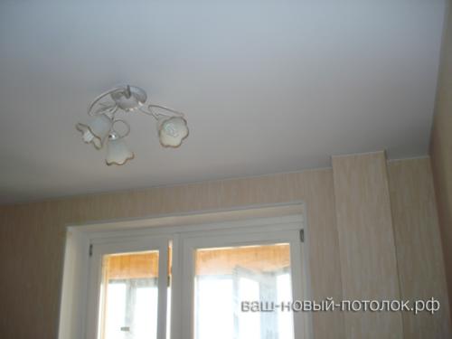 Натяжной потолок ПВХ матовый, кухня 8,5м2