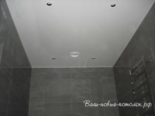 Белый матовый пвх потолок